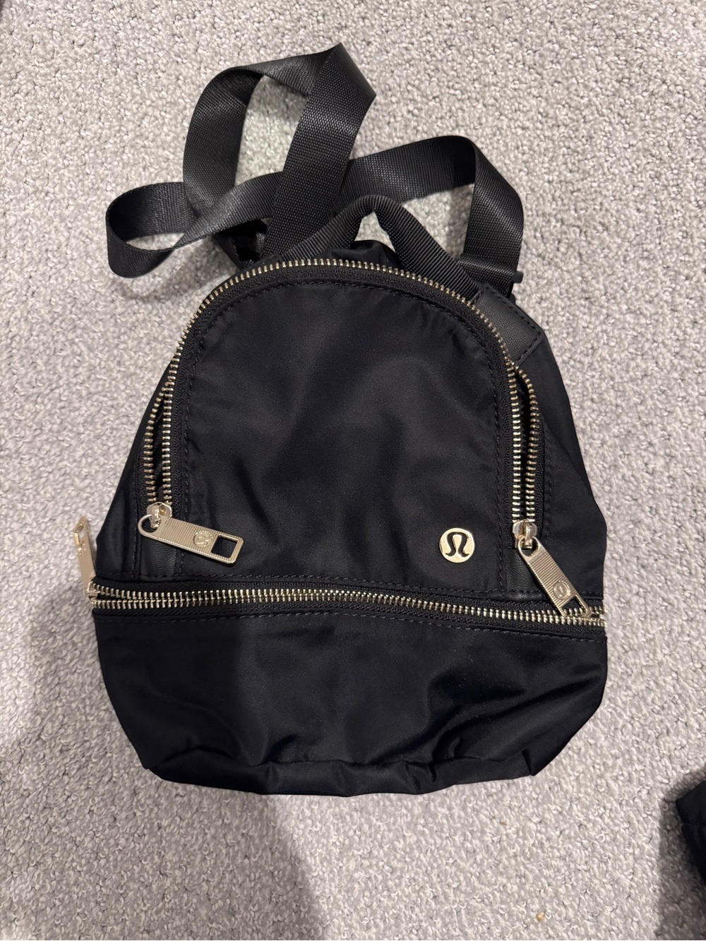 Lululemon miniature